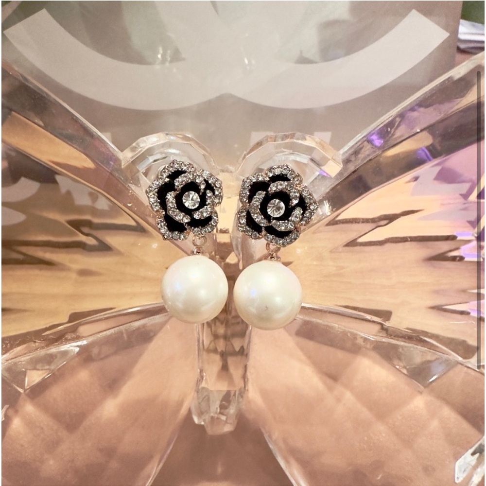 14k Crystal Camellia Flower Earrings - Picture 5 of 8